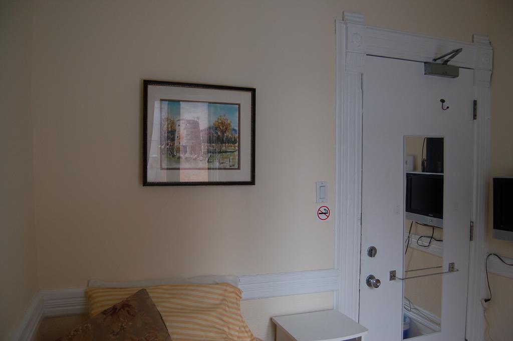 Le Chasseur Bed & Breakfast Montreal Exterior foto